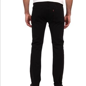 LIKE NEW Men’s black Levi’s jeans 513